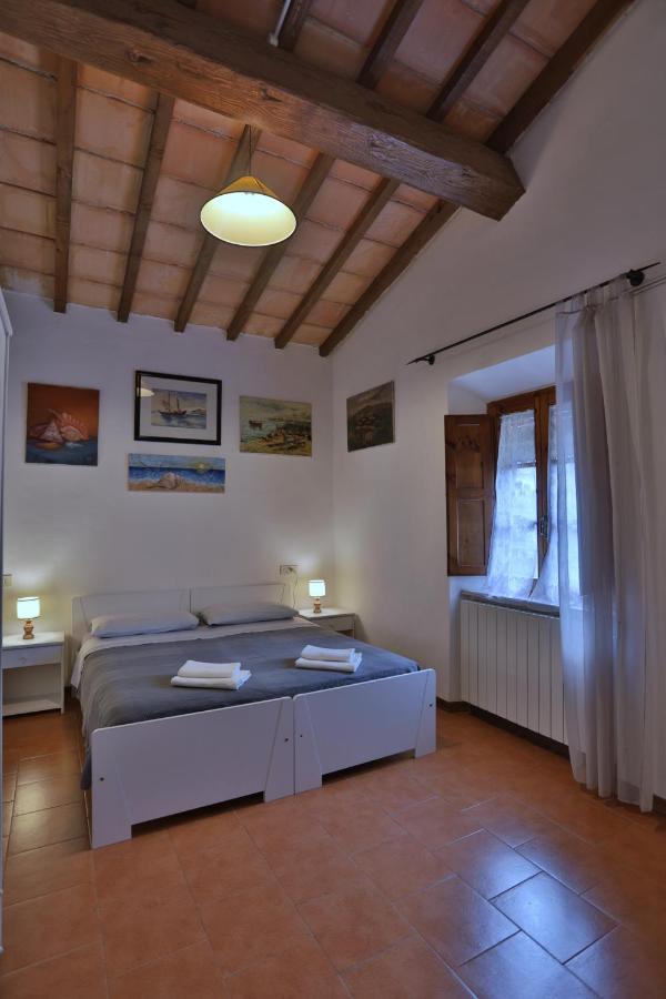 Podere San Francesco Bed and Breakfast Volterra Exteriör bild