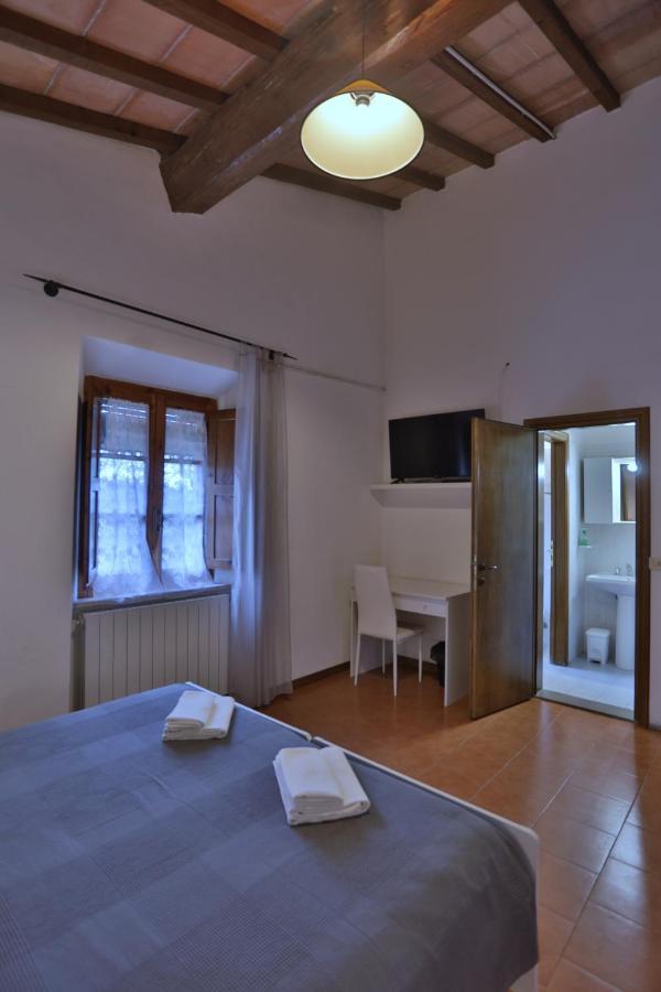 Podere San Francesco Bed and Breakfast Volterra Exteriör bild