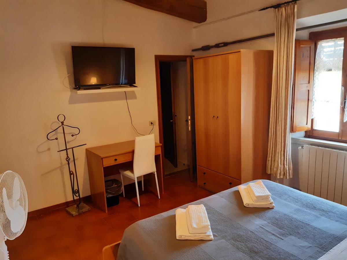 Podere San Francesco Bed and Breakfast Volterra Exteriör bild