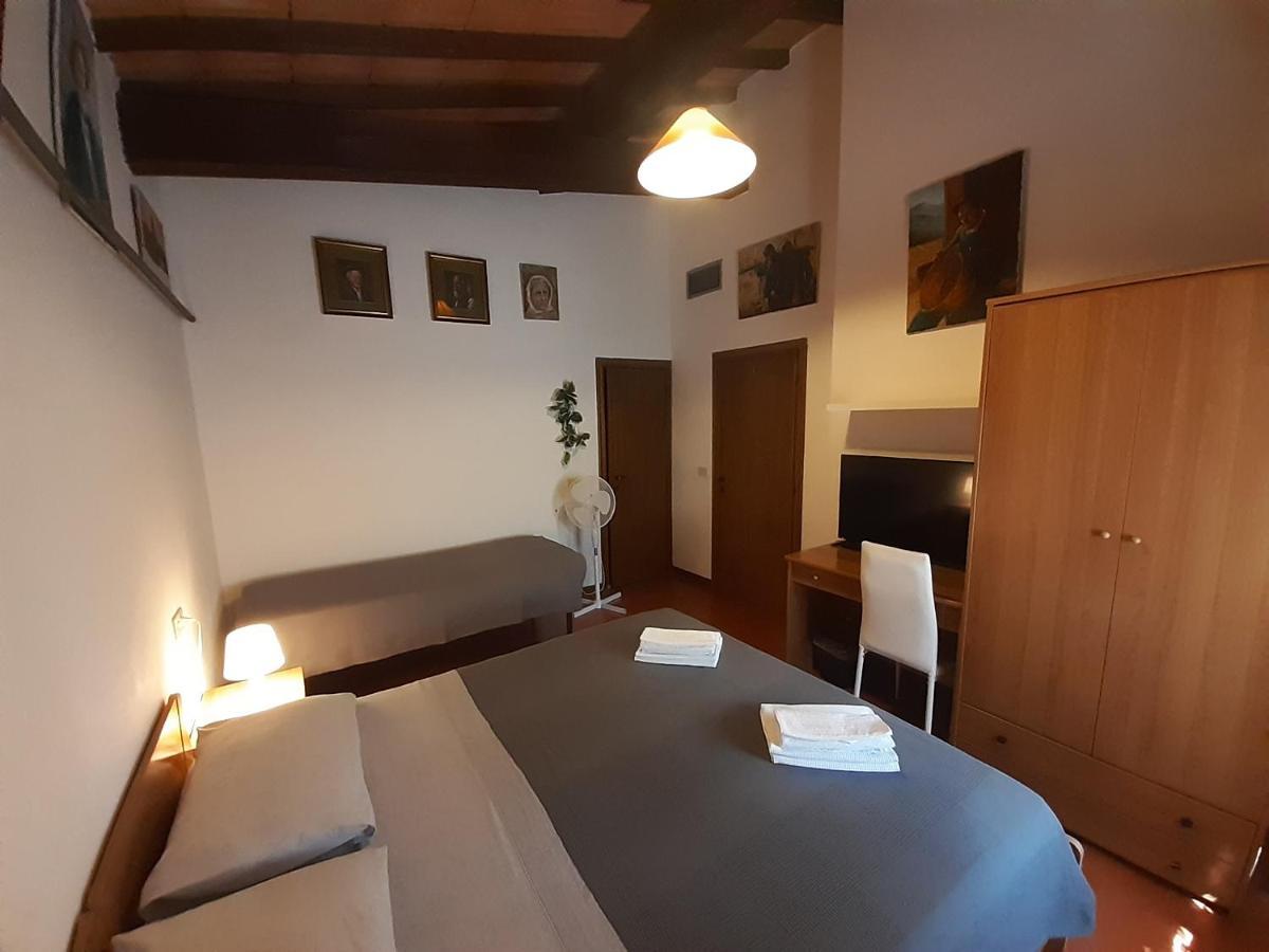 Podere San Francesco Bed and Breakfast Volterra Exteriör bild