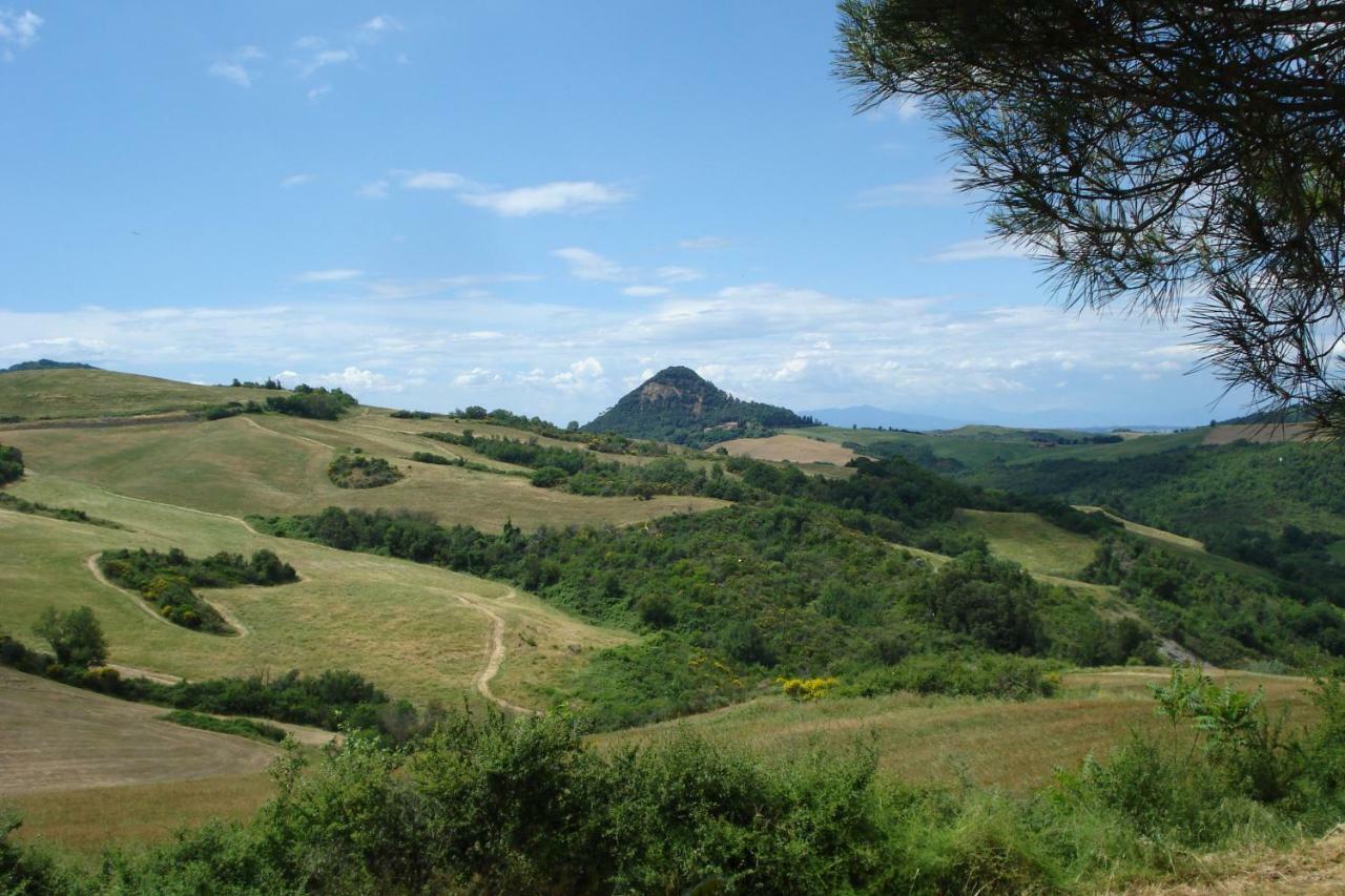 Podere San Francesco Bed and Breakfast Volterra Exteriör bild