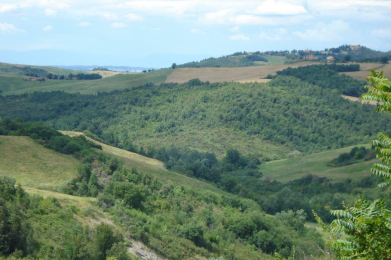 Podere San Francesco Bed and Breakfast Volterra Exteriör bild