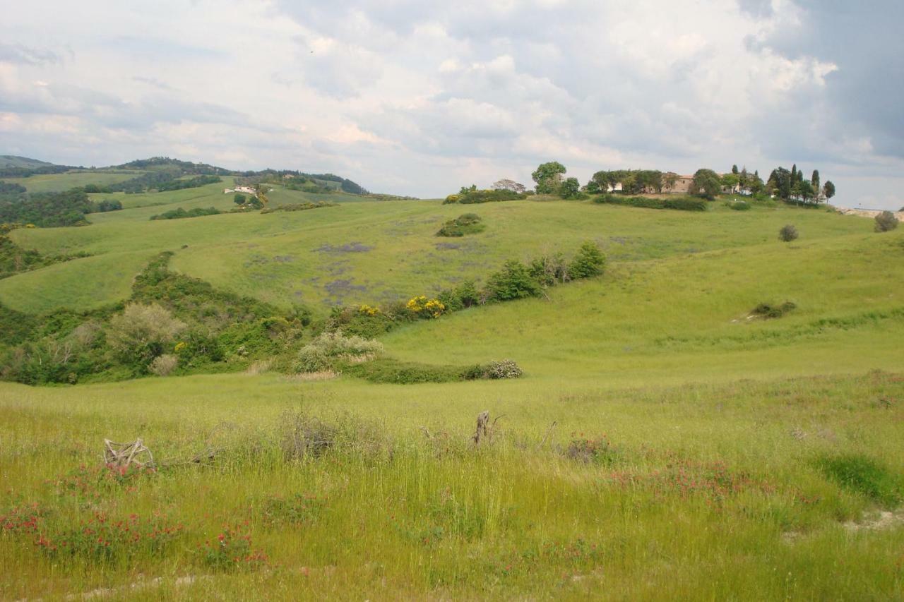 Podere San Francesco Bed and Breakfast Volterra Exteriör bild